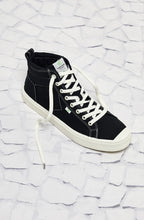 Load image into Gallery viewer, OCA High Washed Black Canvas Contrast Thread Sneaker Men