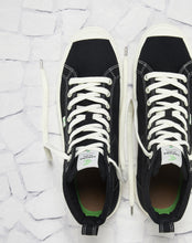 Load image into Gallery viewer, OCA High Washed Black Canvas Contrast Thread Sneaker Men