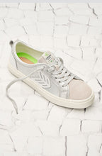 Load image into Gallery viewer, CATIBA Low Metallic Silver/White Leather Sneaker Women
